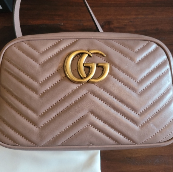 Gucci Marmont Matelassé Shoulder Bag - Small - Picture 2 of 13